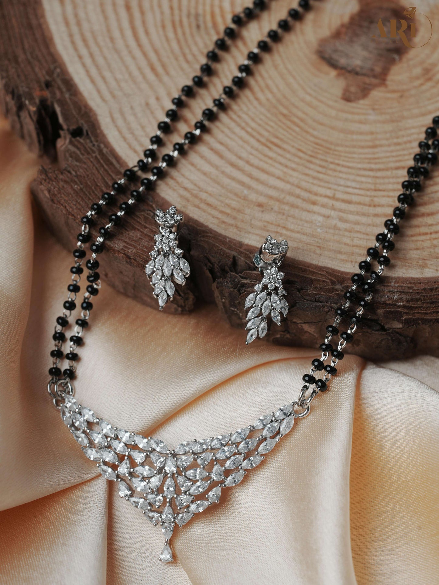 Hanging Diamond Mangalsutra