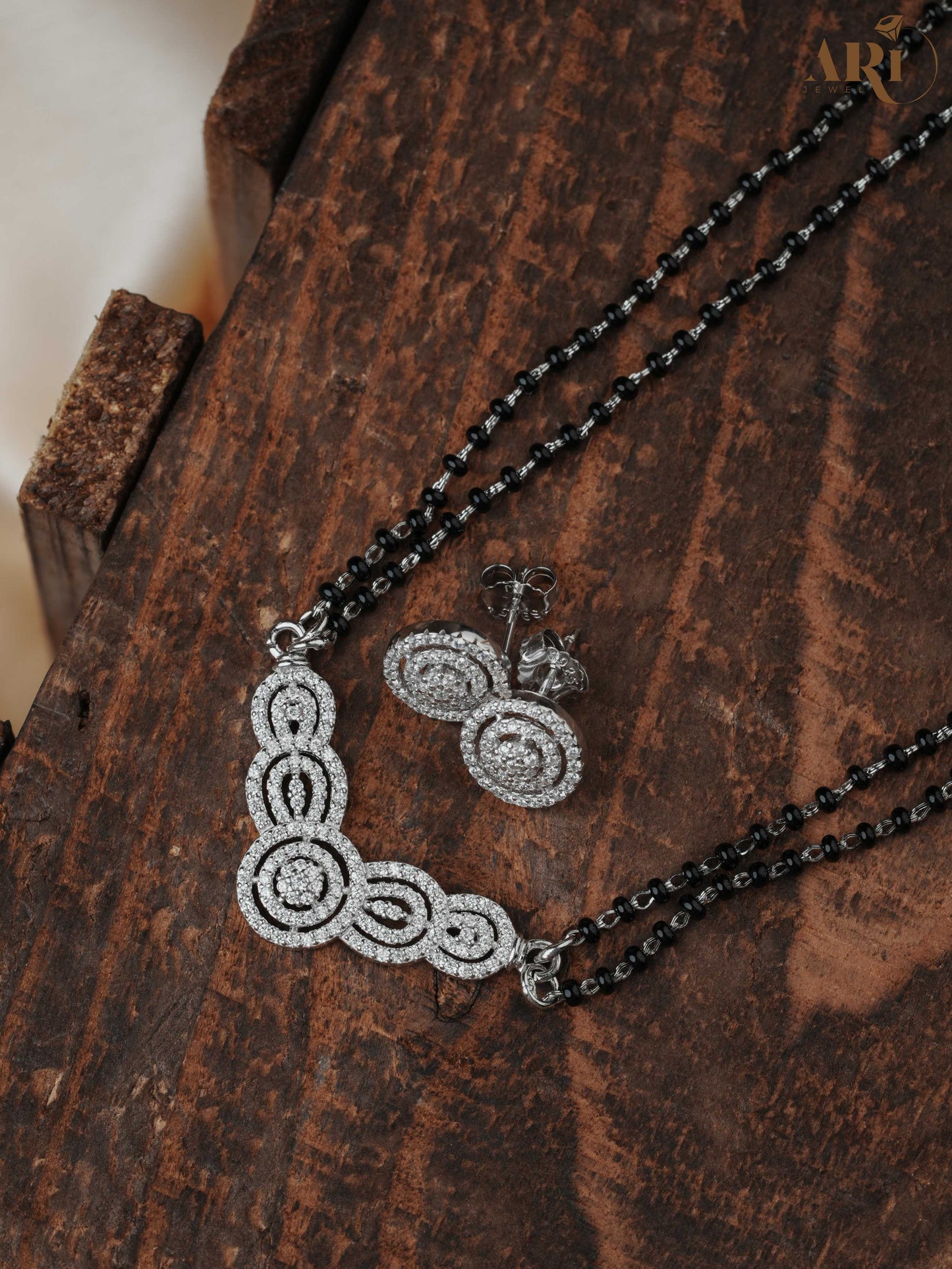Round Diamond Mangalsutra