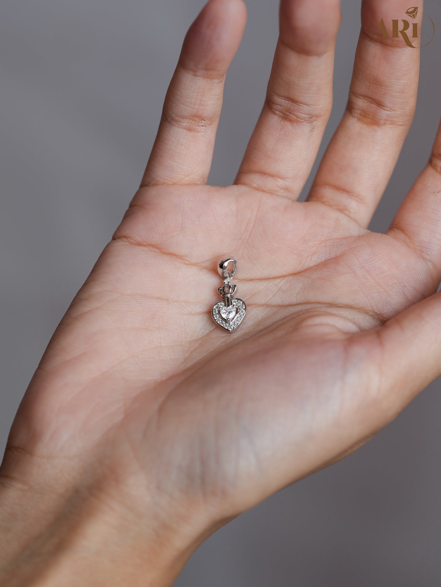 Heart Diamond Pendant (Di8)