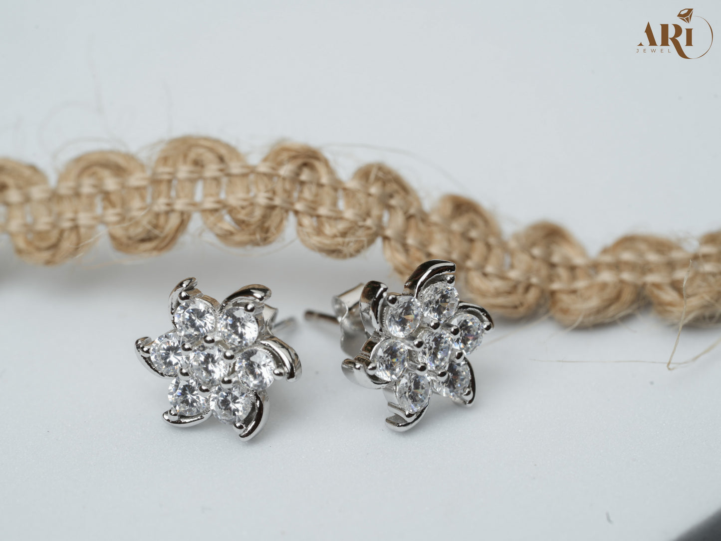 Seven Stone Flower Tops (Di21.6)