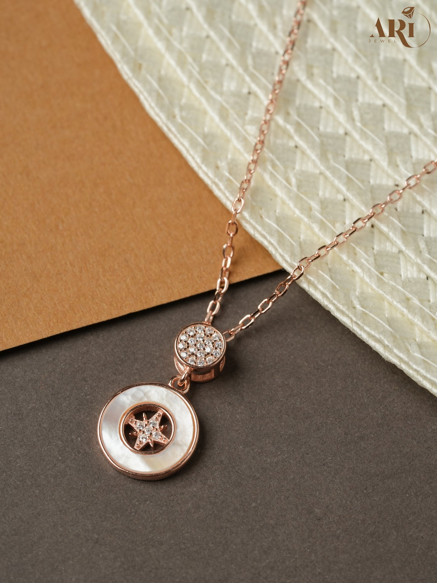 Pearl Star Rosegold Chain Pendant(DI24.8)