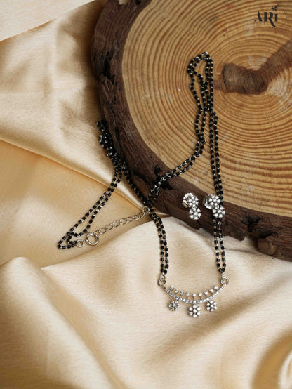 Swing Flower Diamond Mangalsutra