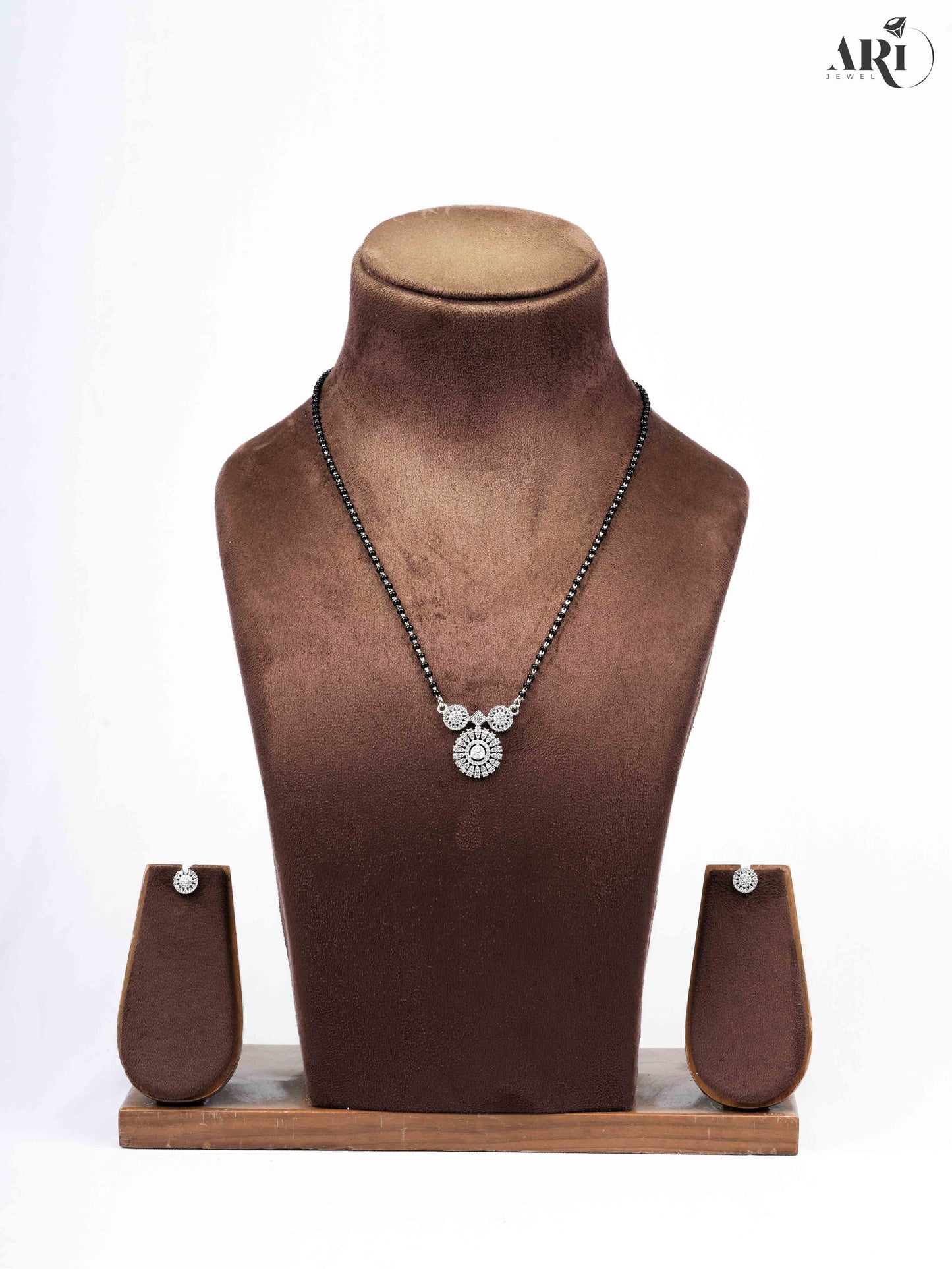 Cricle Diamond Mangalsutra