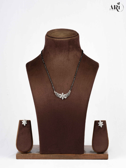 Sunflower leaf Style Mangalsutra