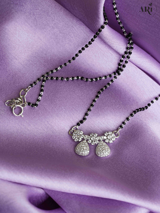 Vati Style Diamond Mangalutra