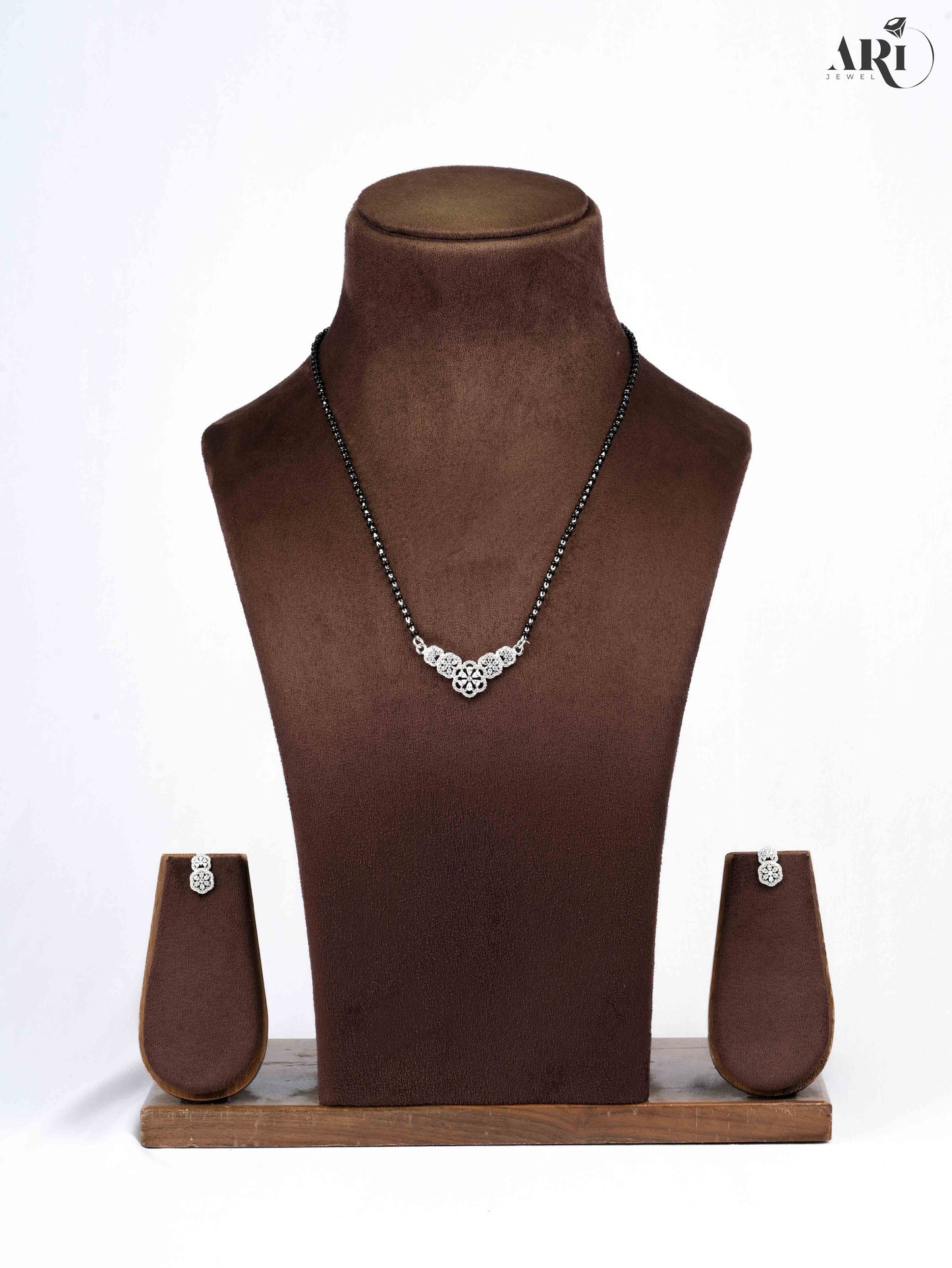 Trio Flower Mangalsutra