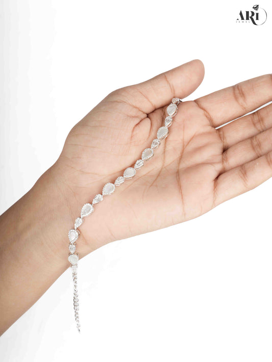 Pearl Solitaire Bracelet