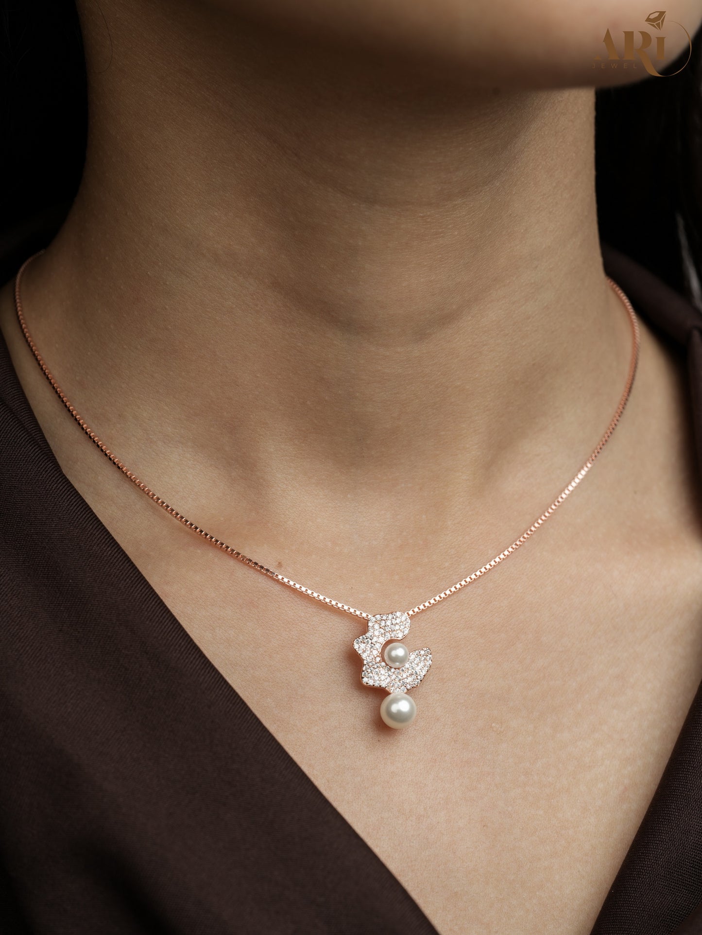 Moti Flower Rosegold Chain Pendant (DI34.4)