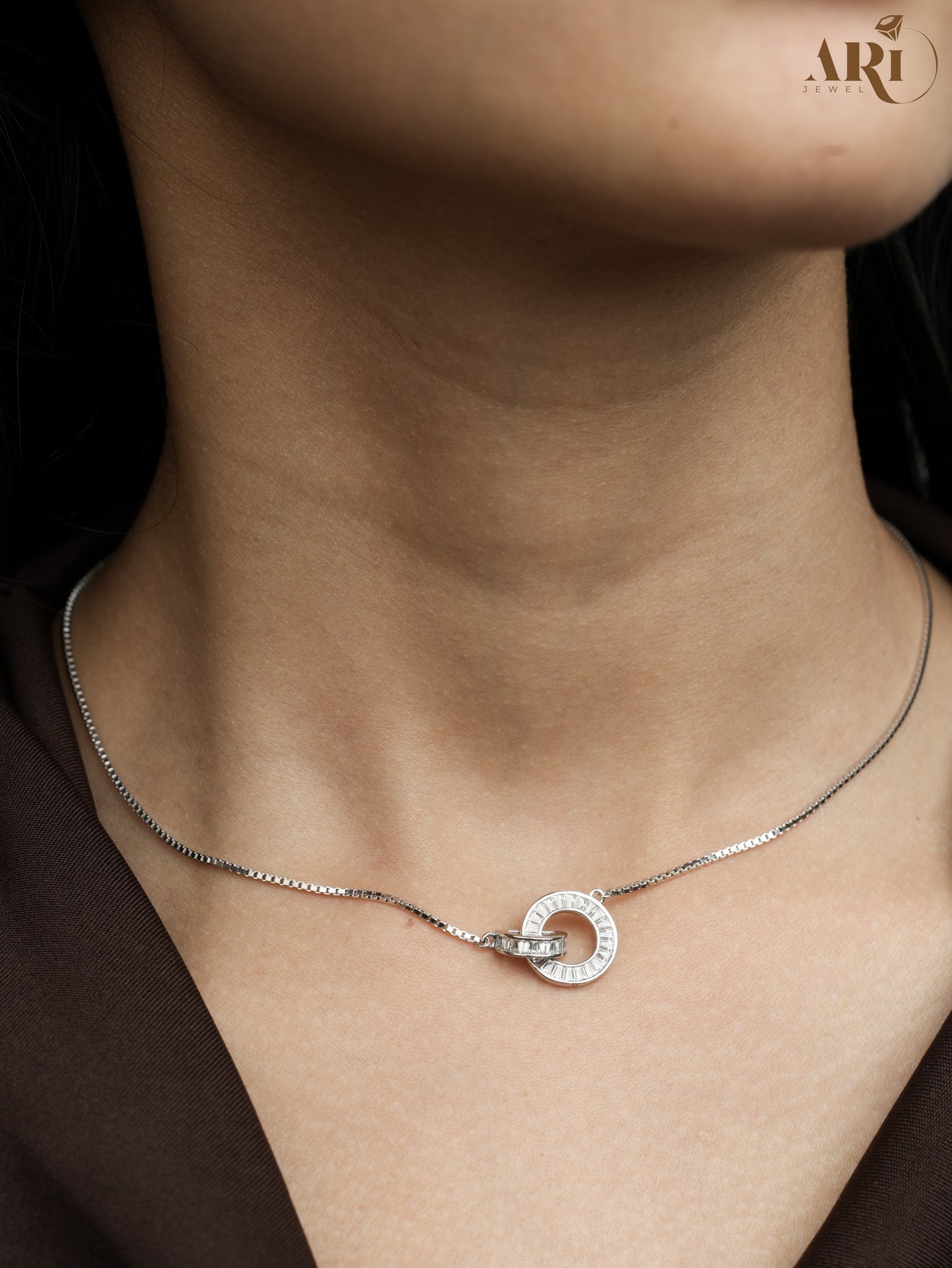 Diamond Circle Chain Pendant (DI31)