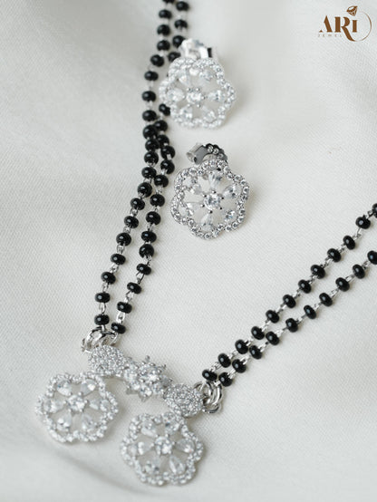 Flower Diamond Mangalsutra