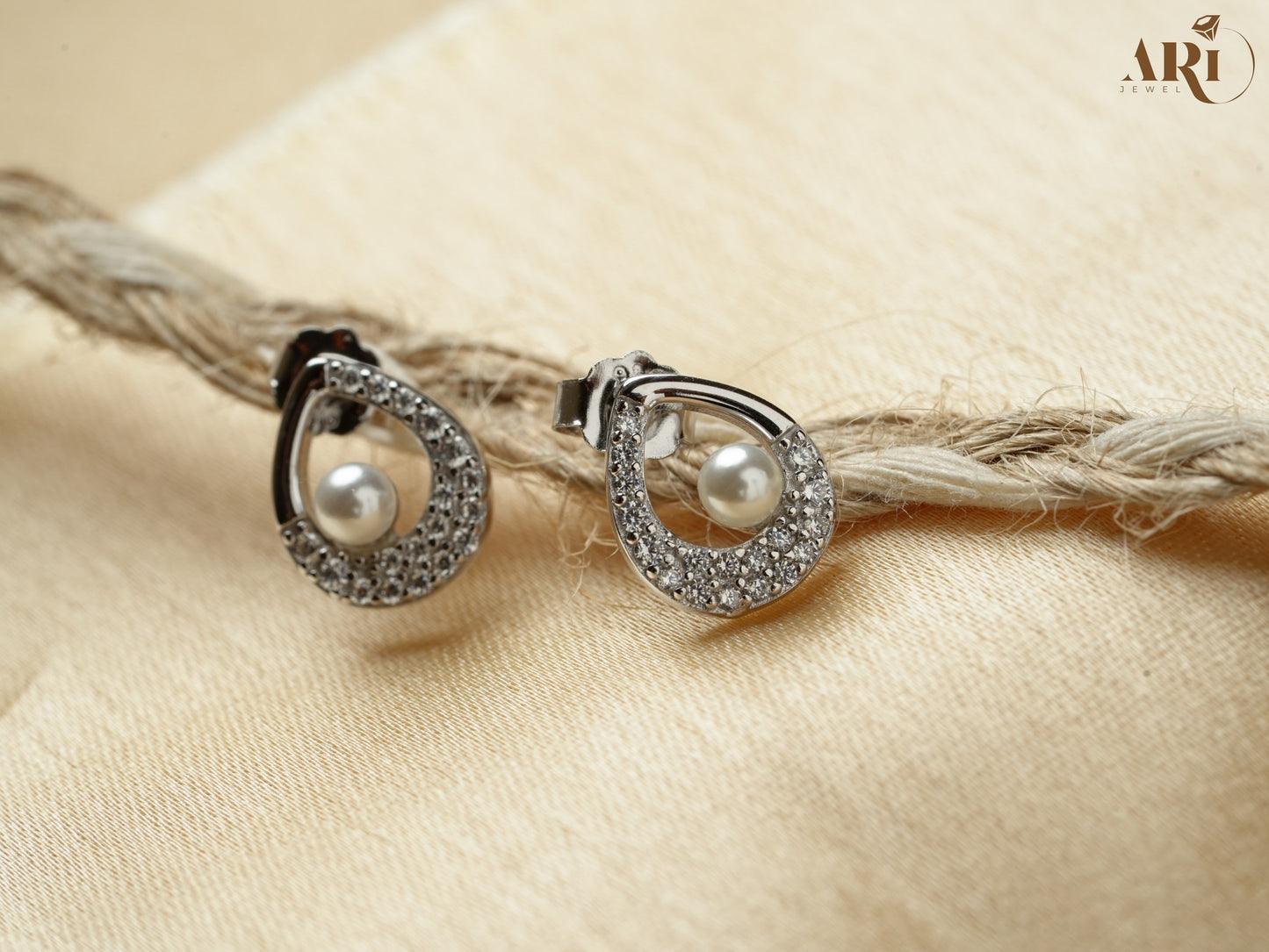 Drop Shape Pearl Tops (Di15.2)