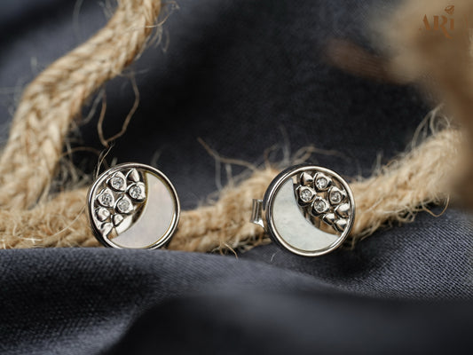 Half Diamond & Mother of Pearl Tops (Di16)
