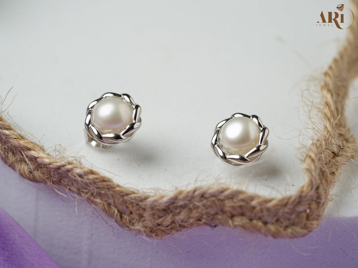 Pearl Solitaire Tops (Di12)