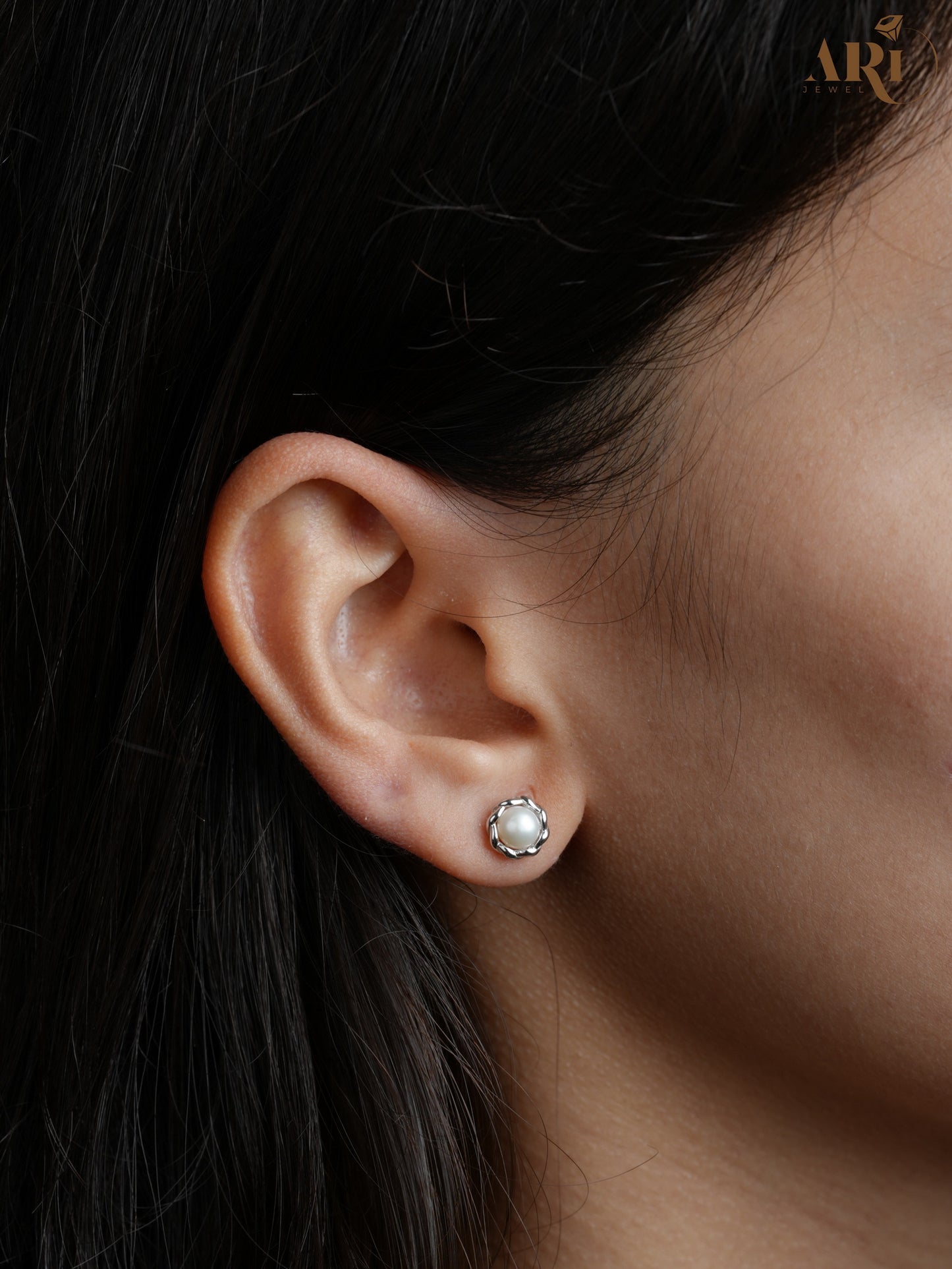 Pearl Solitaire Tops (Di12)