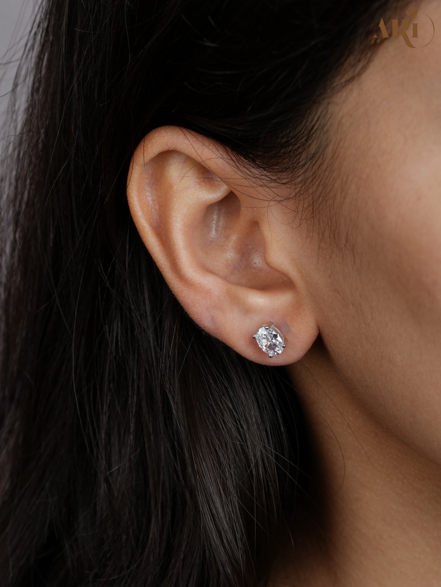 Oval Solitaire Tops (Di10.4)