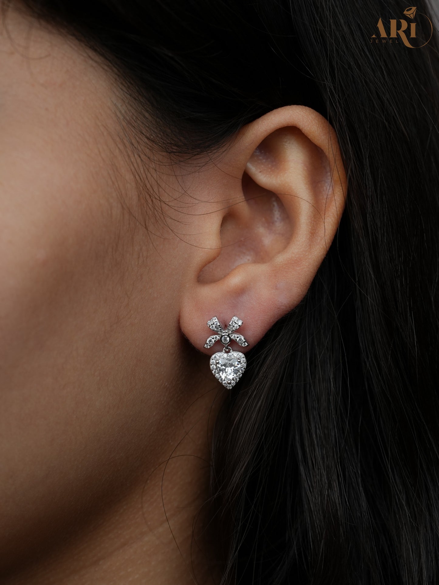 Solitaire Heart Hanging Tops (Di21.6)