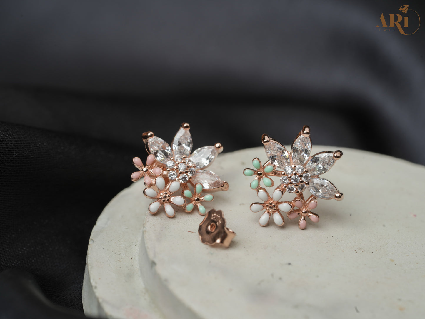 Enamel Flower Rosegold Tops (Di  21.2)