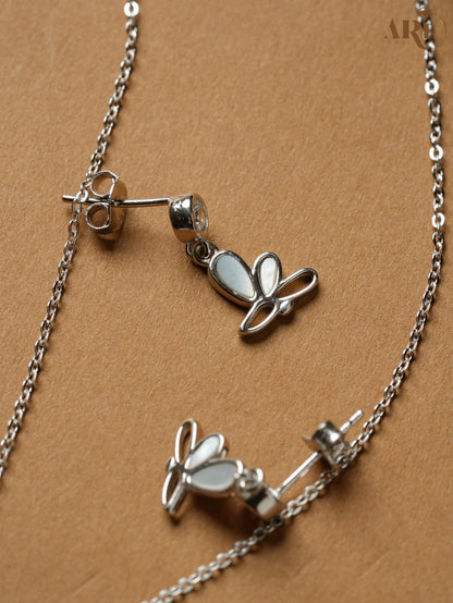 Pearl Silver Chain Pendant